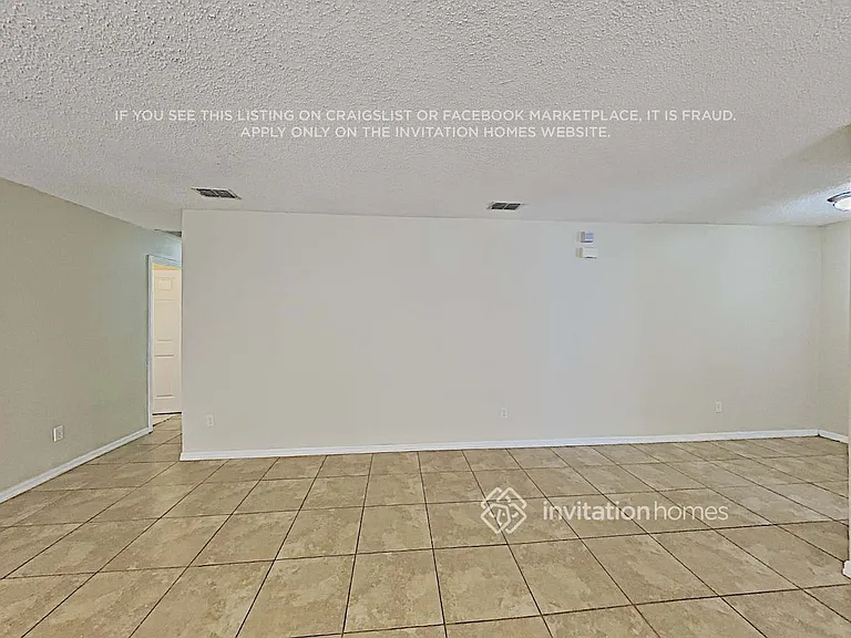 1327 Aguacate Ct — Photo 4
