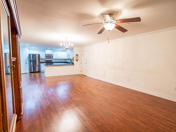 5th image of 8164 Southern Pines Dr