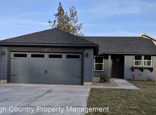 1690 NE Leehaven Ln, Bend, OR 97701