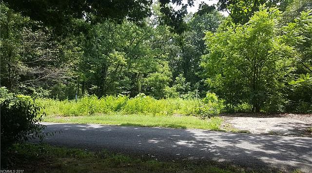 2nd image of 46 Duckett Rd