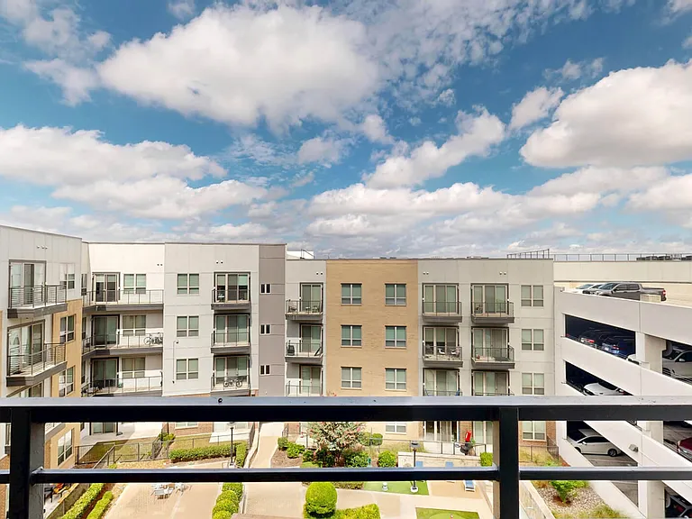 The Flats at Palisades — Photo 88