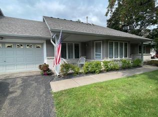 2558 Sumac Cir, White Bear Lake, MN 55110