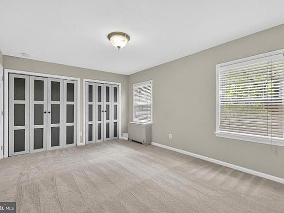 5th image of 3334 Spring Ln APT B30