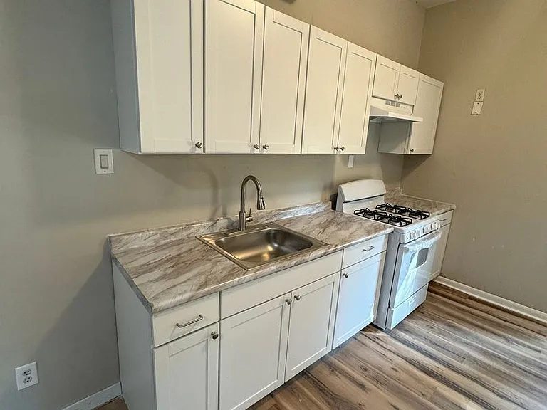 9434 Palmetto Ln — Photo 4