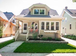 2258 N 70th St, Wauwatosa, WI 53213
