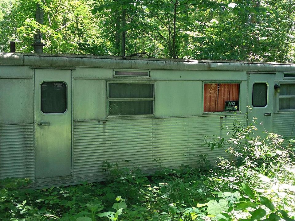 1st image of 356 S Lake Dr