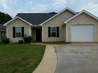 217 Eric Dr, Bonaire, GA