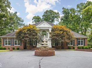 565 E William And Mary Dr, Martinsville, IN 46151