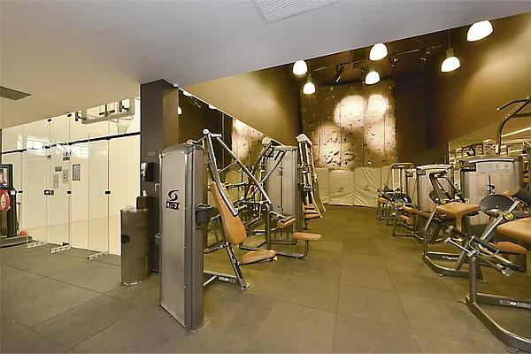 Rented by R New York | media 20