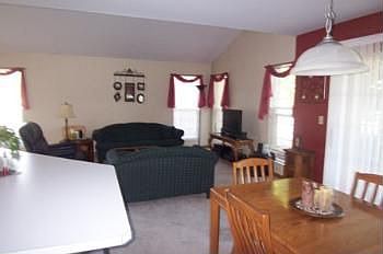 3rd image of 31 Ione Dr Unit A