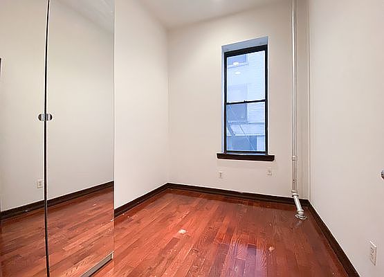 5th image of 179 Mulberry St APT 1A