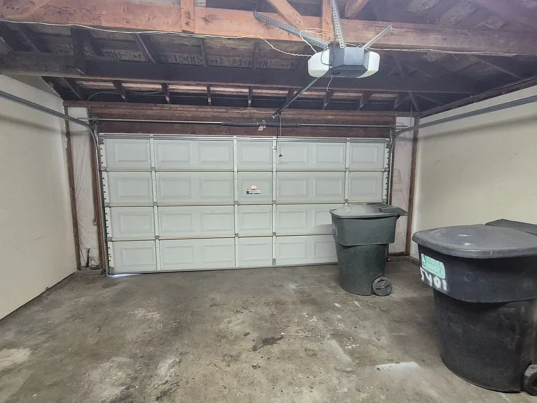 3332 Jayanne Way — Photo 15