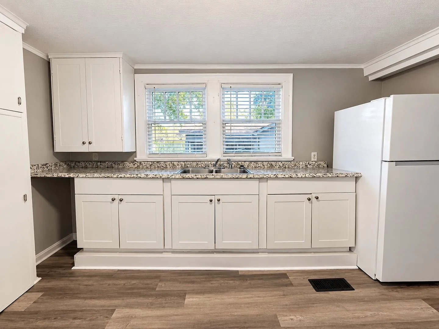 3 bed, 2.0 bath, 1198 sqft, $1,495 — Photo 1