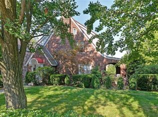 1467 N Highland Ave, Pittsburgh, PA