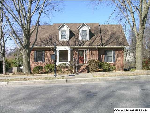 1st image of 120 Hartington Dr