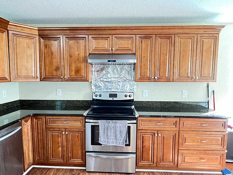 8202 Edwin Dr — Photo 29