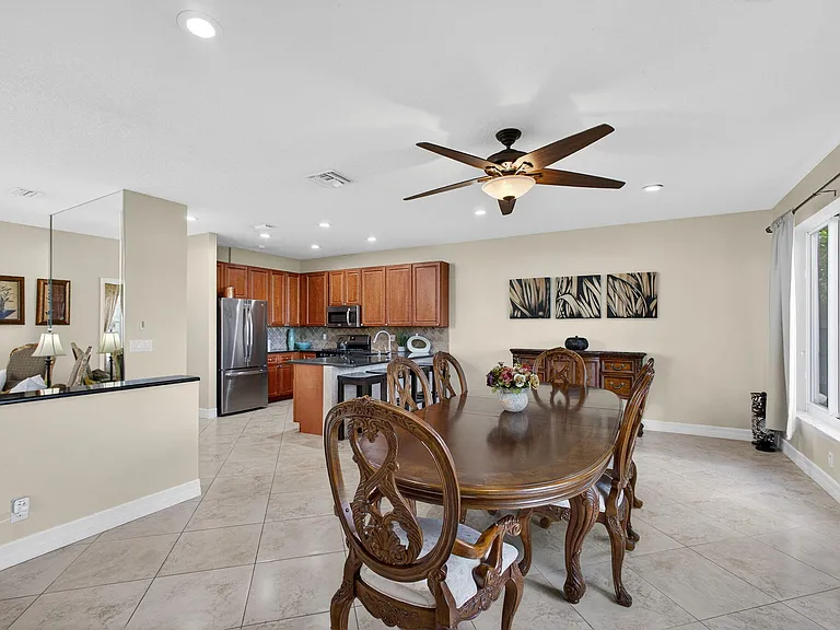 8400 Heritage Club Dr — Photo 13