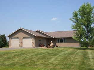 920 Merry Ln, Milladore, WI 54454