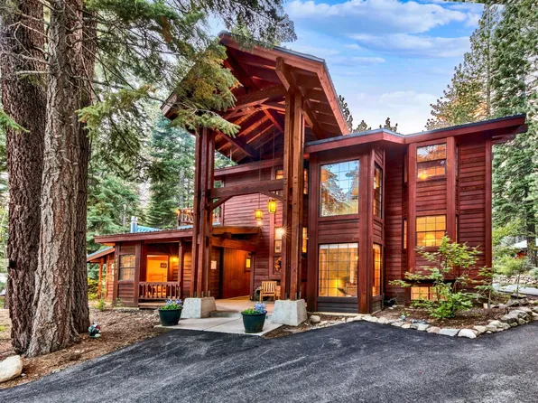 10070 Gregory Pl, Truckee, CA 96161