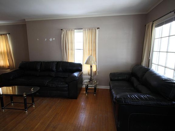 5th image of 1629 Moulton Ave