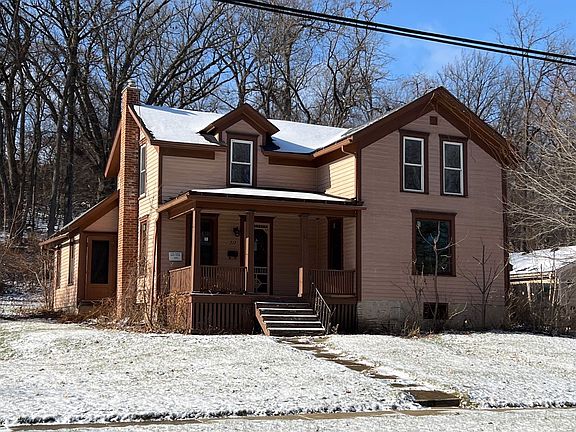 2nd image of 217 N Lincoln Ave