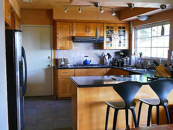 5th image of 1022 W Avenue 37