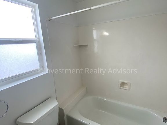 5th image of 218 S Edith Ave #7