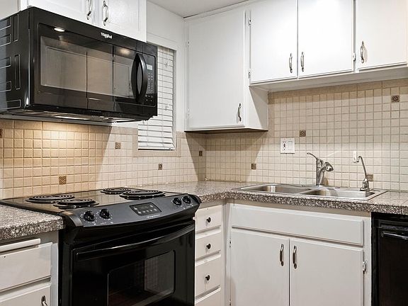 5th image of 224 Woodland Pkwy #626