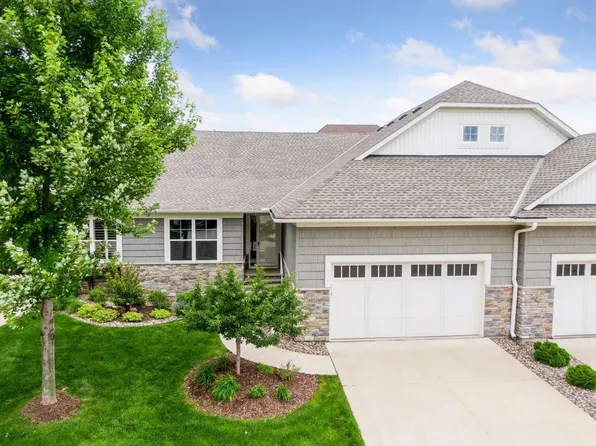 8652 Lake Riley Dr, Chanhassen, MN 55317