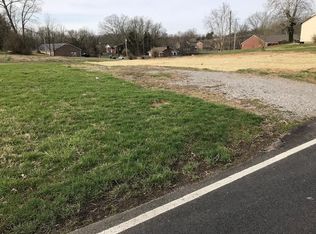 210 W Jere Whitson Rd, Cookeville, TN 38501