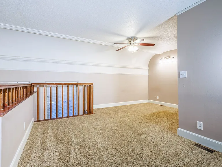 2120 Deer Park Blvd — Photo 9