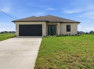 9014 Lawn Ct, Labelle, FL 33935