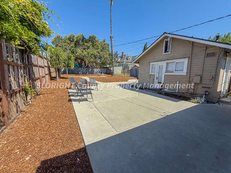 674 Leff St — Photo 8