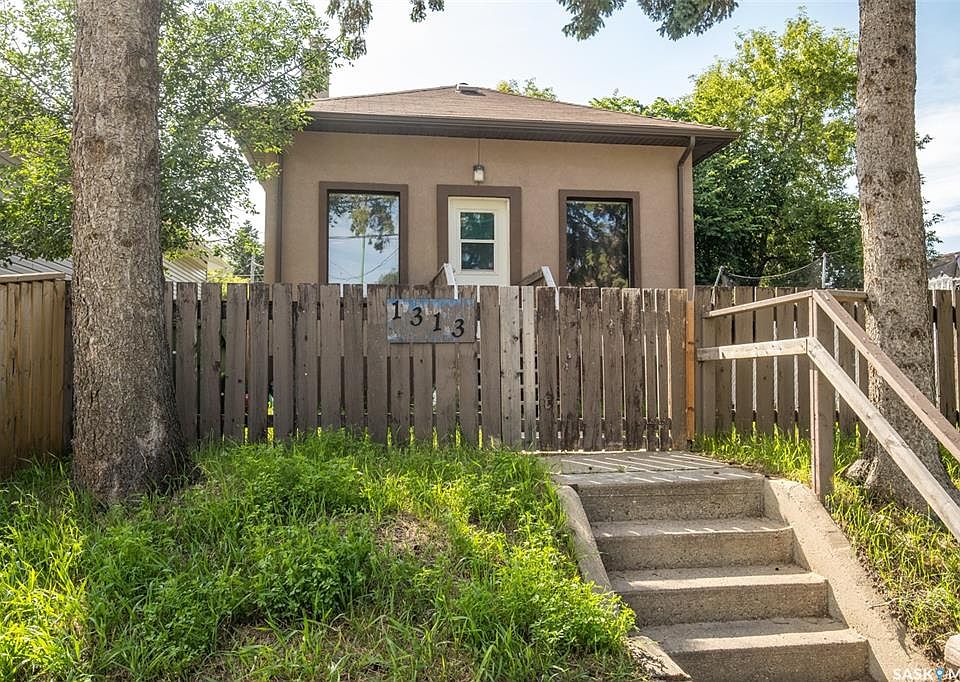 1st image of 1313 6th AVENUE W