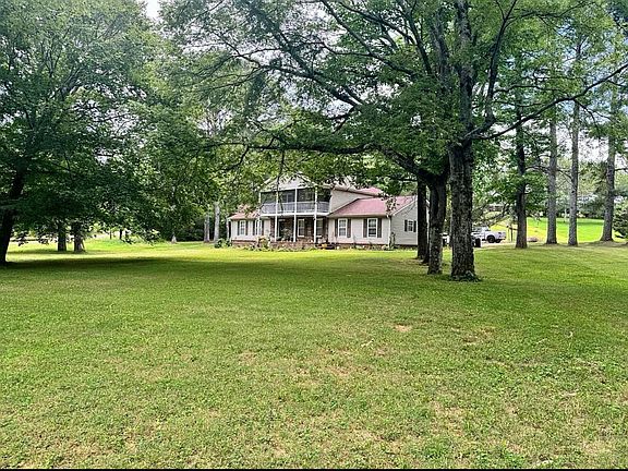 2nd image of 311 Kensington Ln