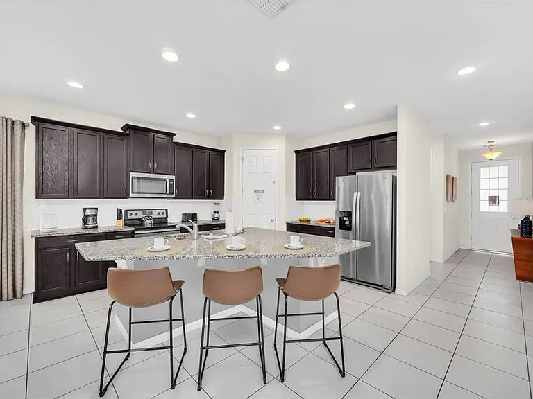 9009 Egret Mills Ter — Photo 11