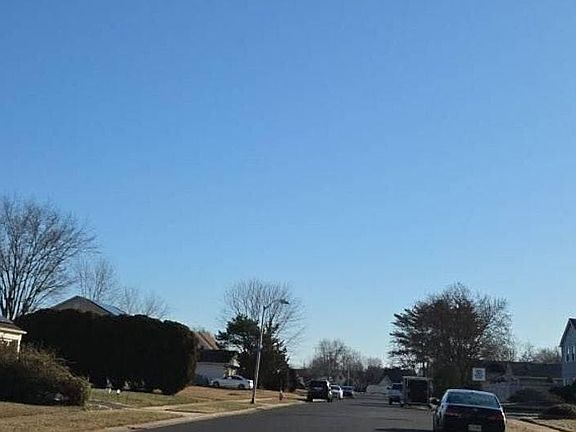 5th image of 32 Gabriel Ln
