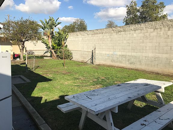 5th image of 707 3/4 W 214th St