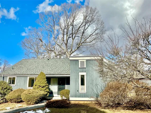 97 Heritage Hills #B, Somers, NY 10589