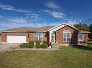 304 Sunday Silence Dr, Mt Washington, KY 40047