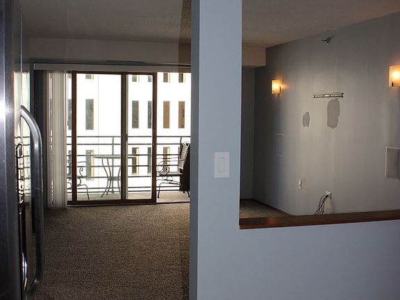 4th image of 121 Washington Ave S APT 1013