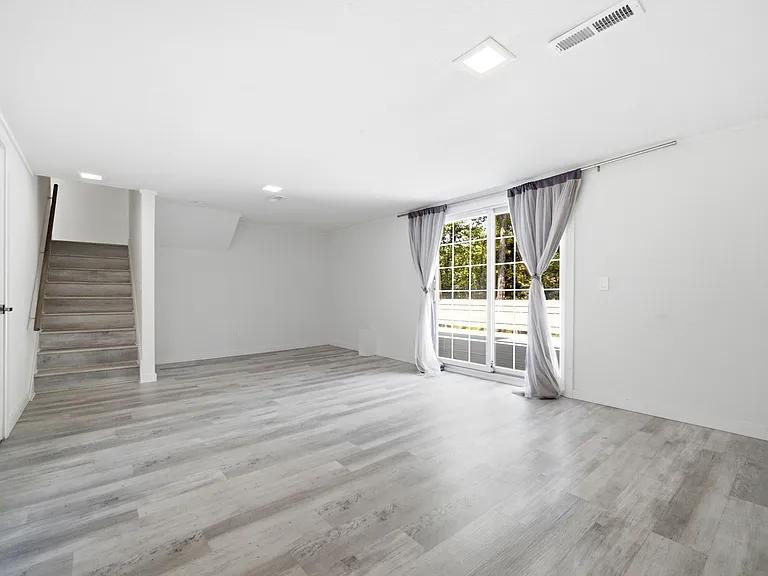 5864 Oval — Photo 29