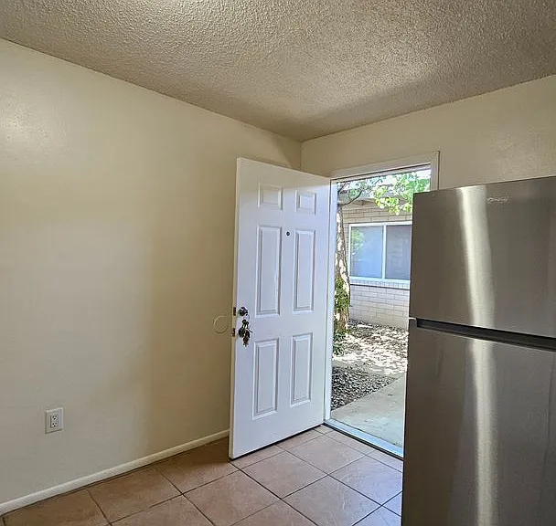 1100-1108 Arizona St SE — Photo 3