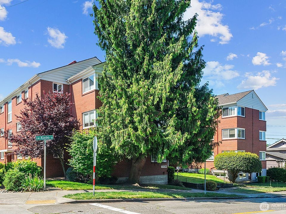 1st image of 4407 SW Alaska Street #11