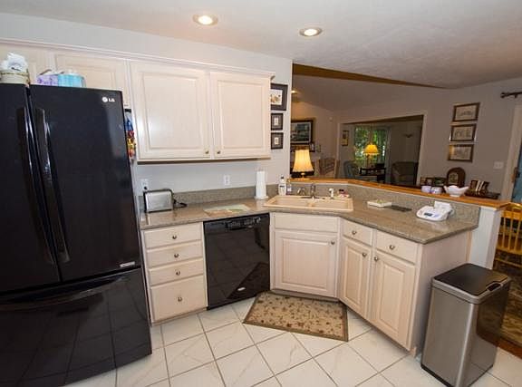 4th image of 1507 N Lake George Dr