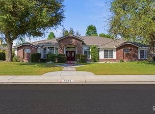 1311 Dunaire Dr, Bakersfield, CA 93312