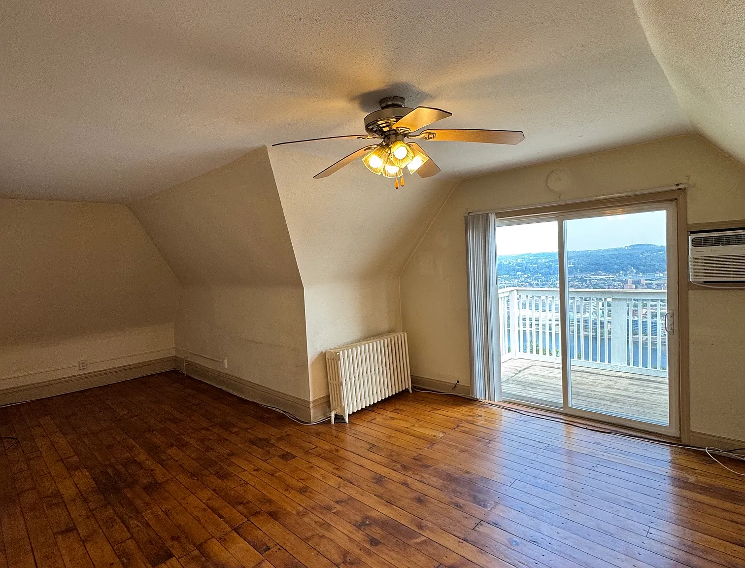 1 bed, $1,325 — Photo 2
