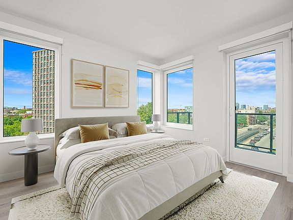 2nd image of 643 N Ogden Ave #409
