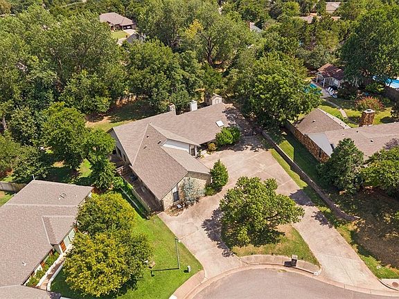 3rd image of 2008 Mistletoe Ct