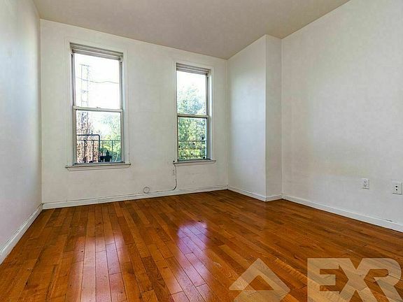 2nd image of 30 Driggs Ave #4R
